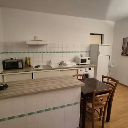 Apartment T2 Ideal Curiste 1min A Pied De La Cure Thermale Le Boulou